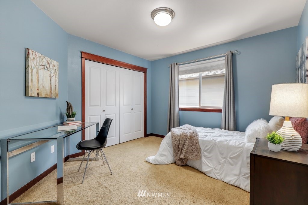 18501 42nd Avenue Southeast Bothell, WA 98012 - Photo 33 of 40 Gallery Image 33