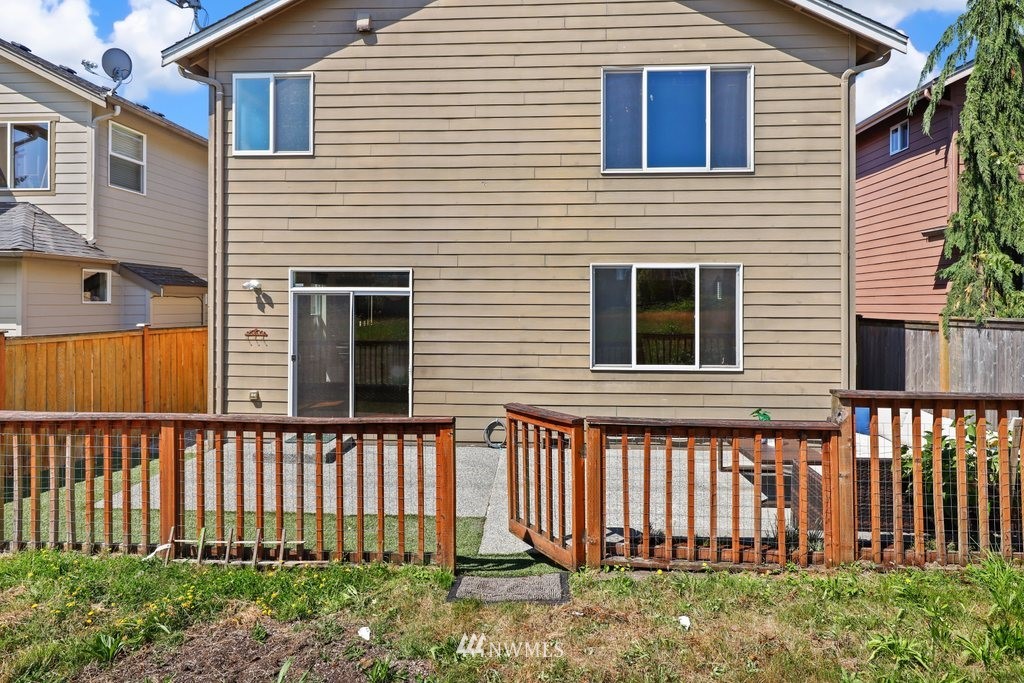 18501 42nd Avenue Southeast Bothell, WA 98012 - Photo 37 of 40 Gallery Image 37