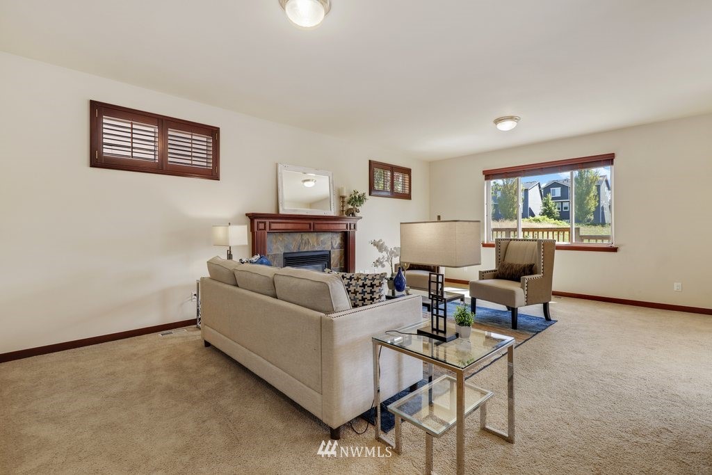 18501 42nd Avenue Southeast Bothell, WA 98012 - Photo 6 of 40 Gallery Image 6
