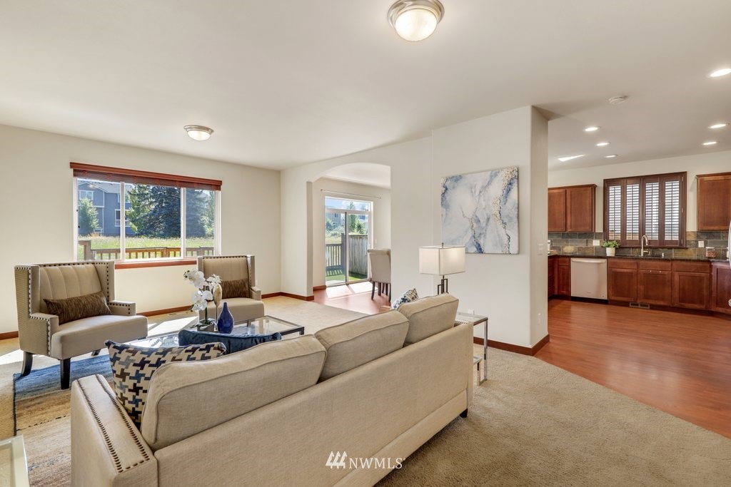 18501 42nd Avenue Southeast Bothell, WA 98012 - Photo 8 of 40 Gallery Image 8