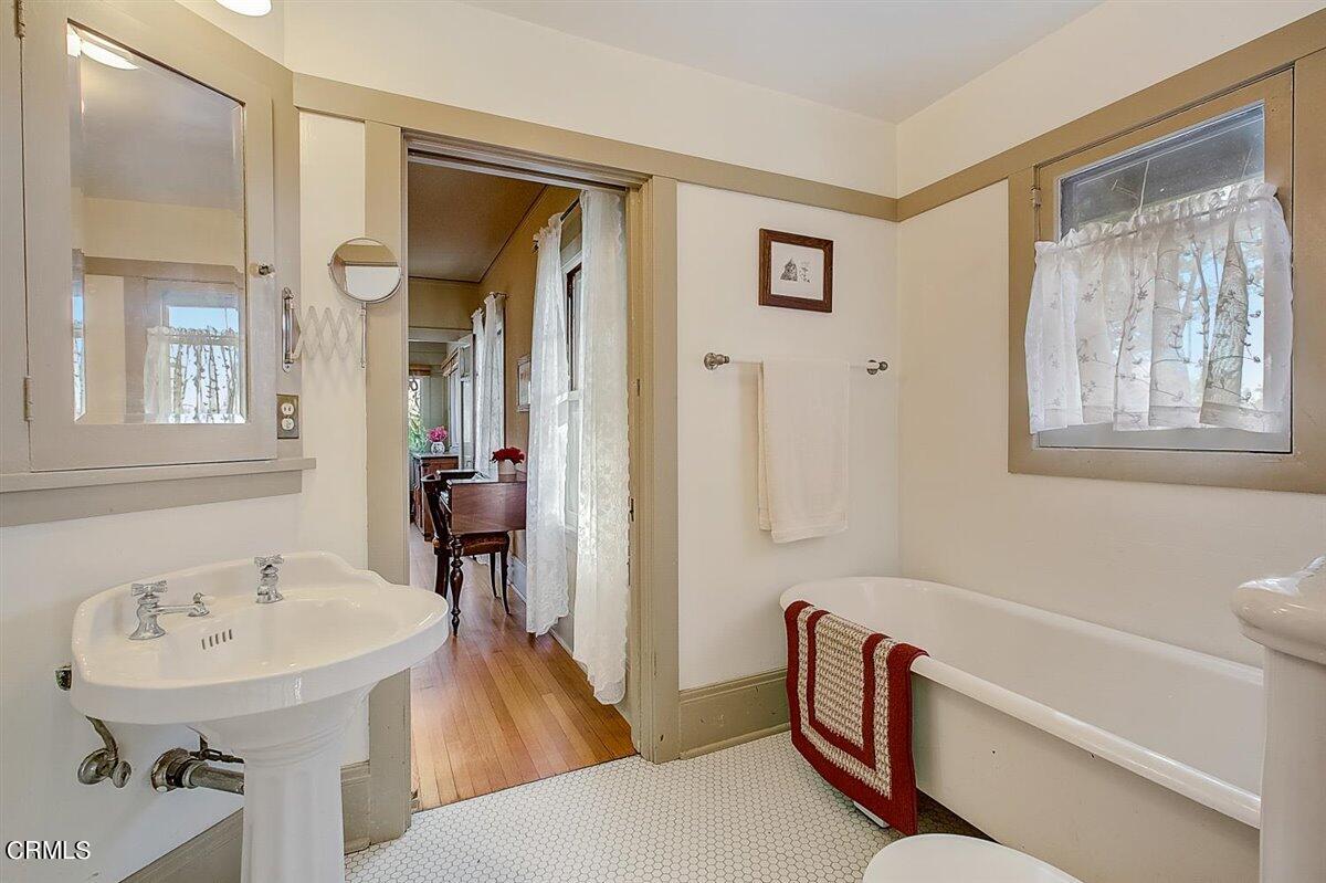 155 South G Street Oxnard, CA 93030 - Photo 52 of 73 067-S G St-051