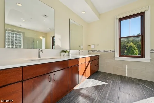 $5,488,888 | 882 South Orange Avenue, Short Hills, NJ 07078