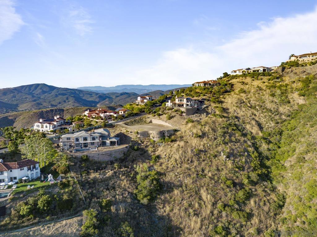 Camino De Arriba Rancho Santa Fe, CA 92067 - Photo 10 of 17