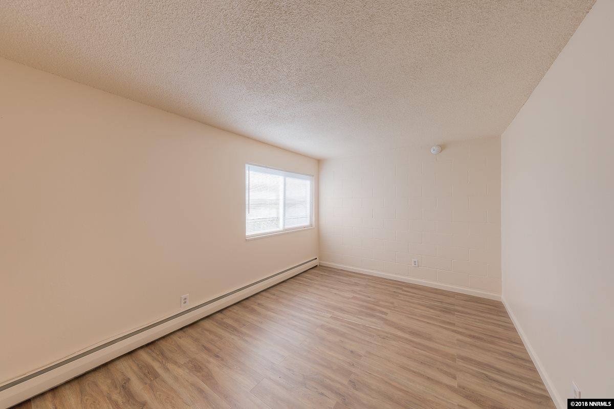 1355 Carlin Street Reno, NV 89503 - Photo 16 of 22