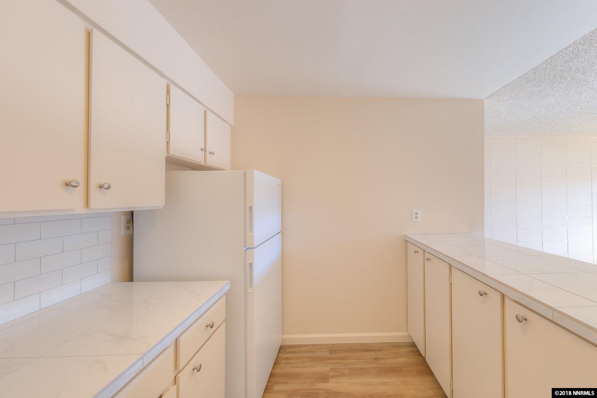 1355 Carlin Street Reno, NV 89503 - Photo 4 of 22