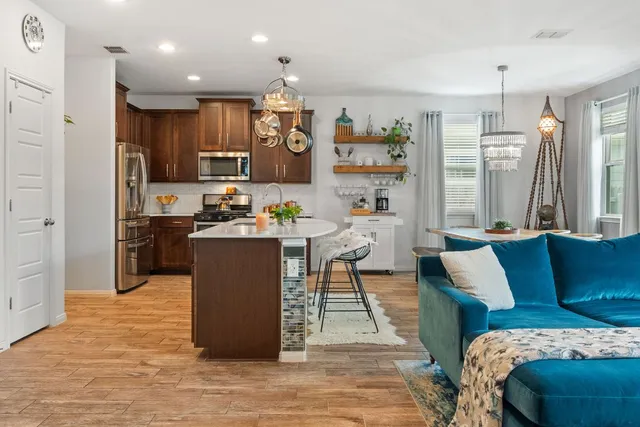 $415,000 | 1306 Falconer Way, Austin, TX 78748