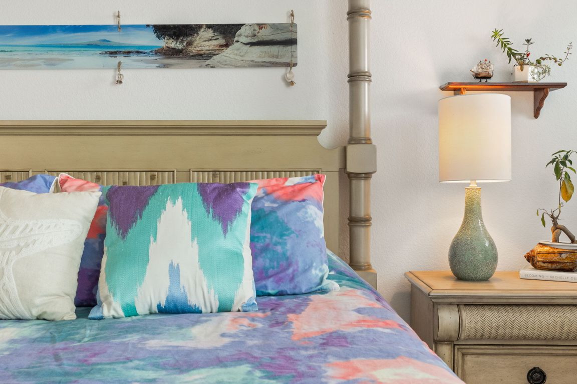 1306 Falconer Way Austin, TX 78748 - Photo 27 of 39 The primary suite provides ample room for a king sized bed and your bedroom furniture.