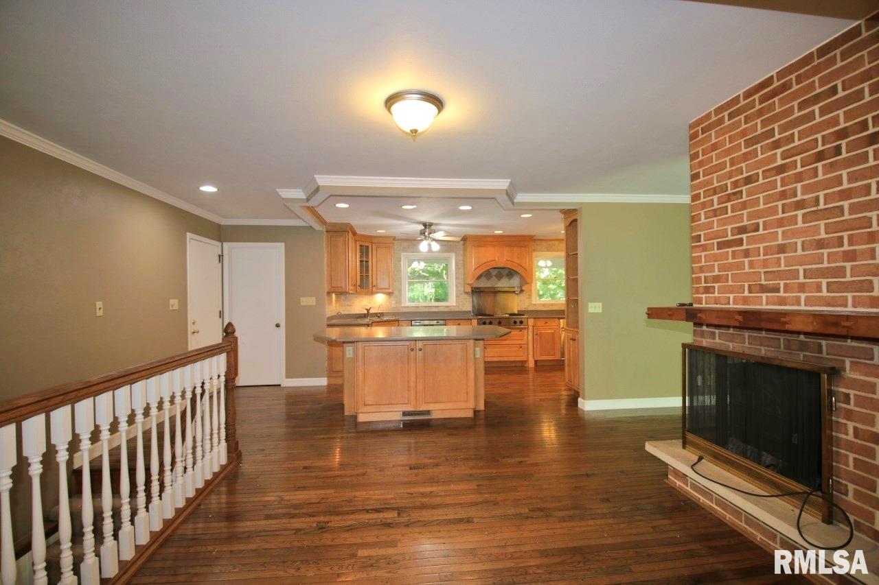 11107 North Trigger Road Dunlap, IL 61525 - Photo 12 of 48 Gallery Image 12