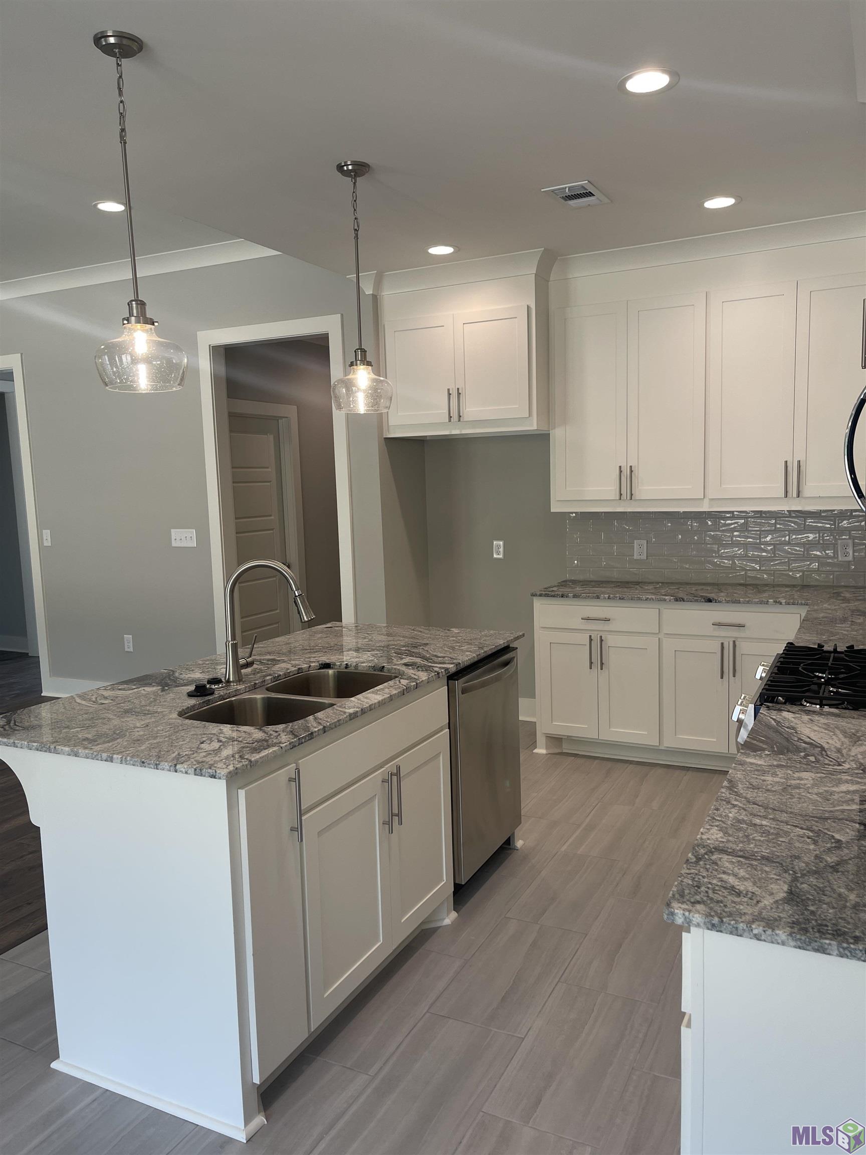 35285 Cane Market Road Denham Springs, LA 70706 - Photo 6 of 16 Gallery Image 6