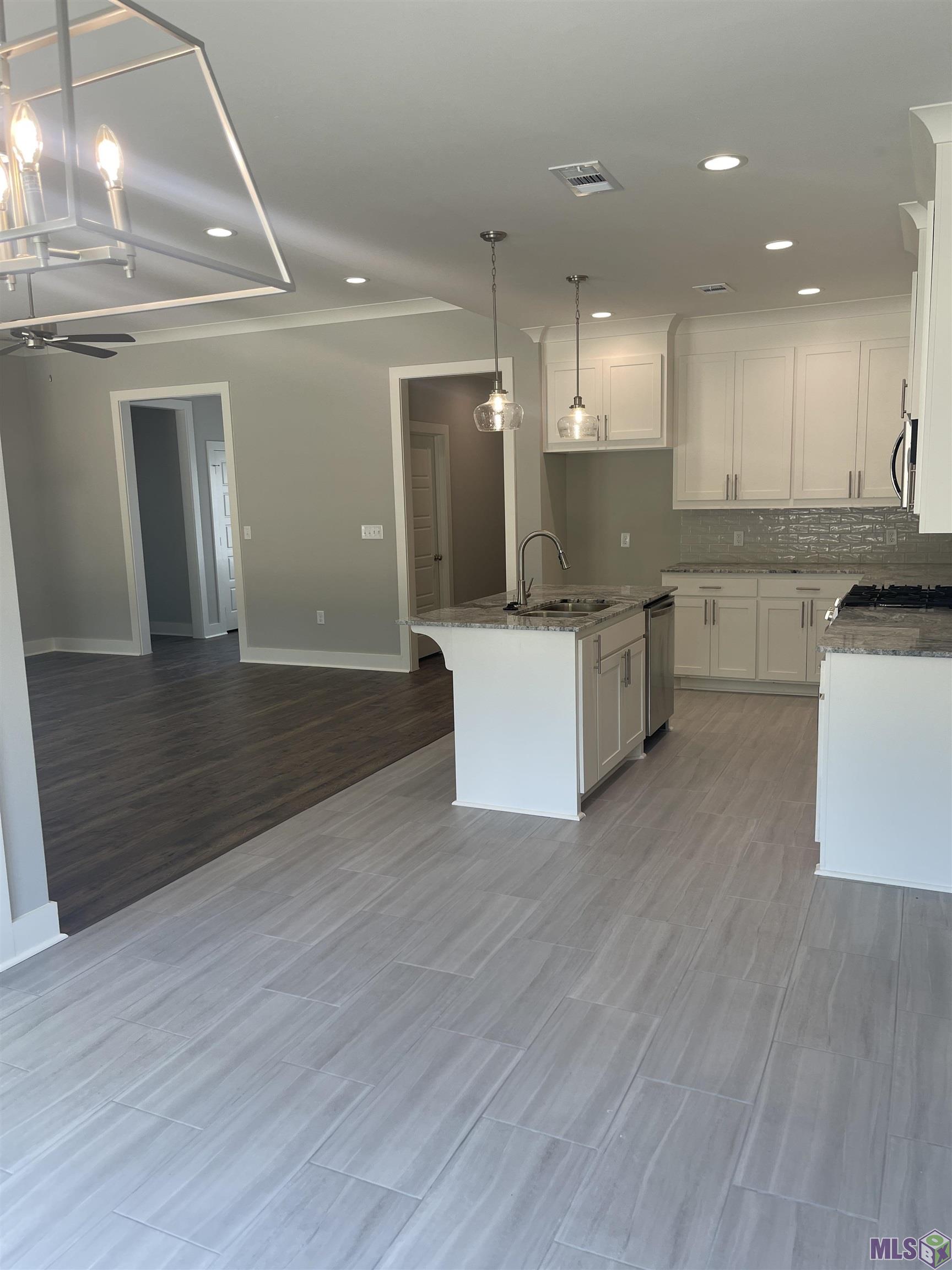 35285 Cane Market Road Denham Springs, LA 70706 - Photo 8 of 16 Gallery Image 8