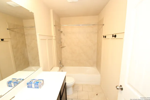 $2,000 | 631 Sage Thrasher, San Antonio, TX 78253