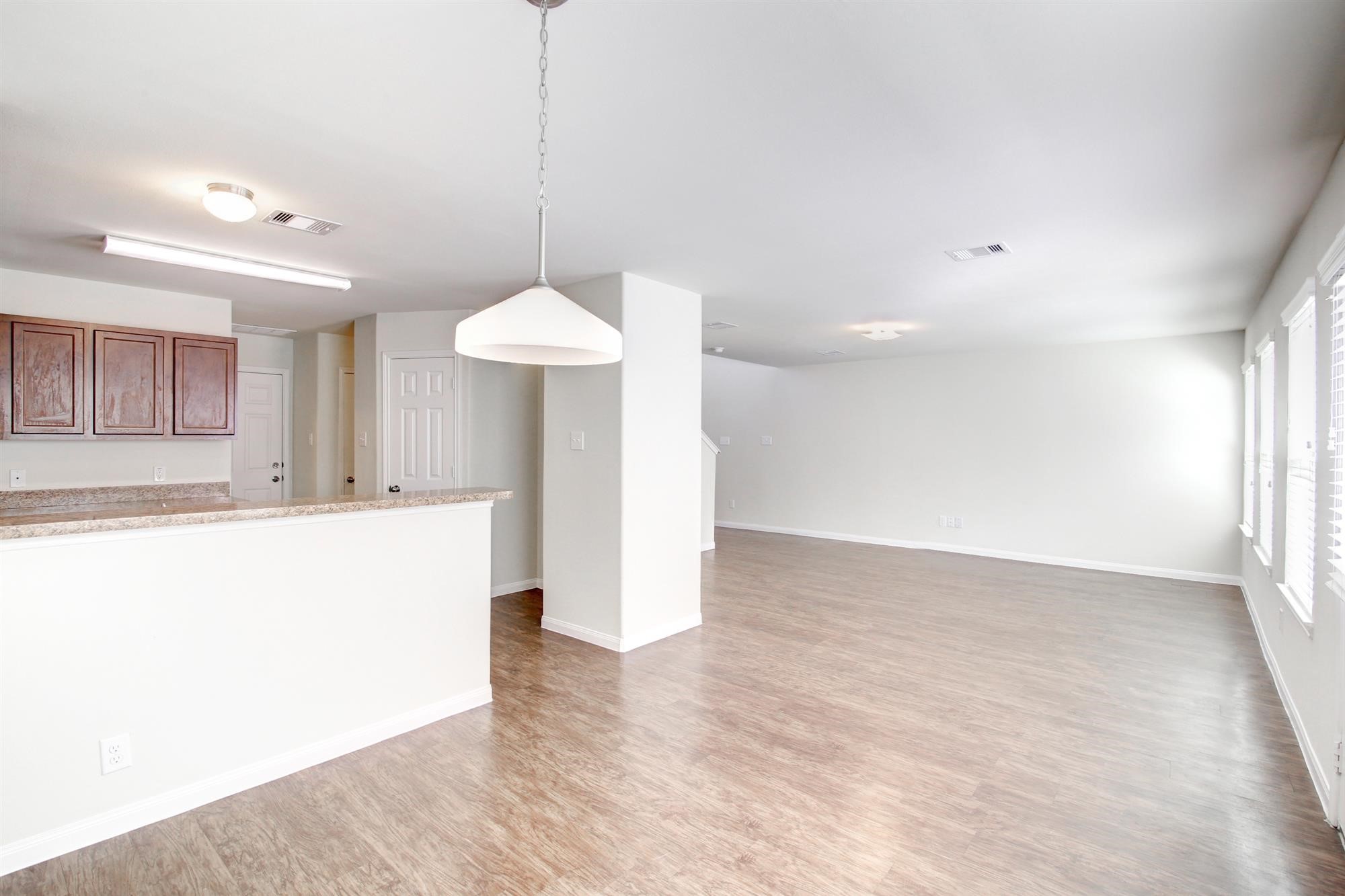 8922 San Alberto Houston, TX 77017 - Photo 7 of 19 Photos may be representative of the floor plan and not the exact home. Finishes, layout, and features of the actual property for lease may vary.