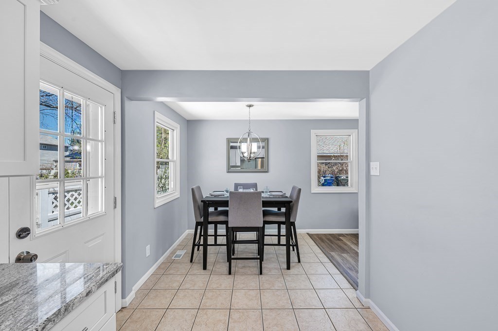 120 Hamilton Street Springfield, MA 01119 - Photo 13 of 36