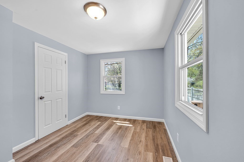 120 Hamilton Street Springfield, MA 01119 - Photo 24 of 36