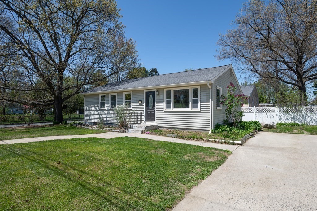 120 Hamilton Street Springfield, MA 01119 - Photo 3 of 36
