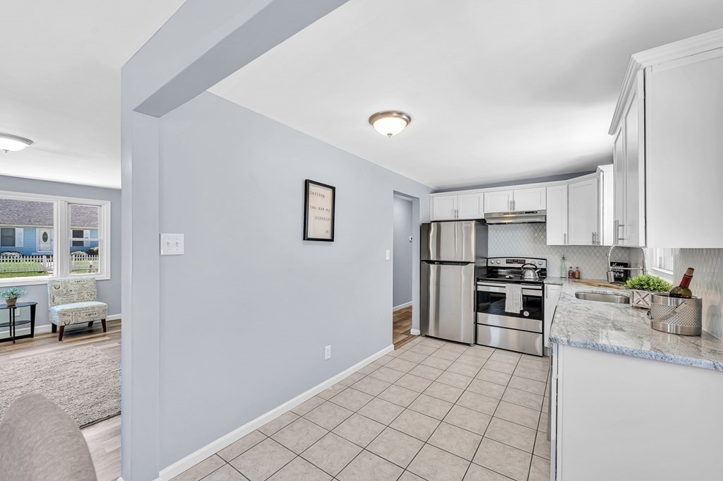 120 Hamilton Street Springfield, MA 01119 - Photo 7 of 36