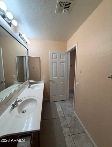 $3,200 | 14808 South 25th Way, Phoenix, AZ 85048