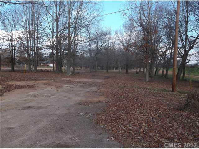 2.0 Old Camden Road Monroe, NC 28110 - Photo 2 of 8