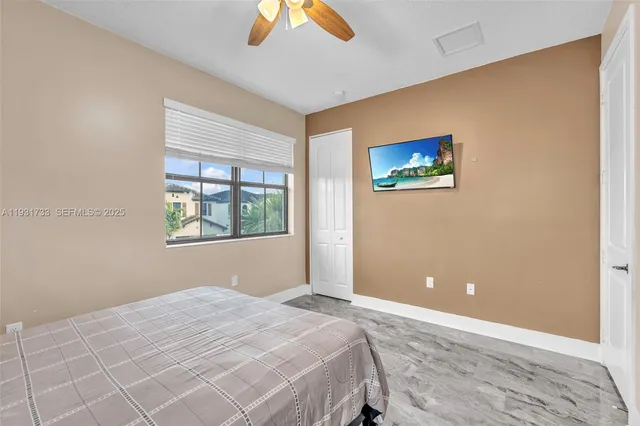 $5,500 | 9712 West 34th Lane, Hialeah, FL 33018