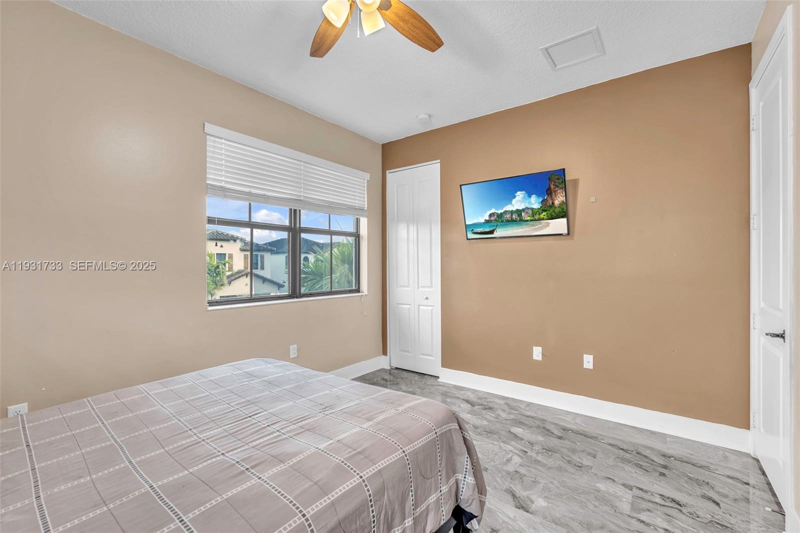 9712 West 34th Lane Hialeah, FL 33018 - Photo 13 of 30