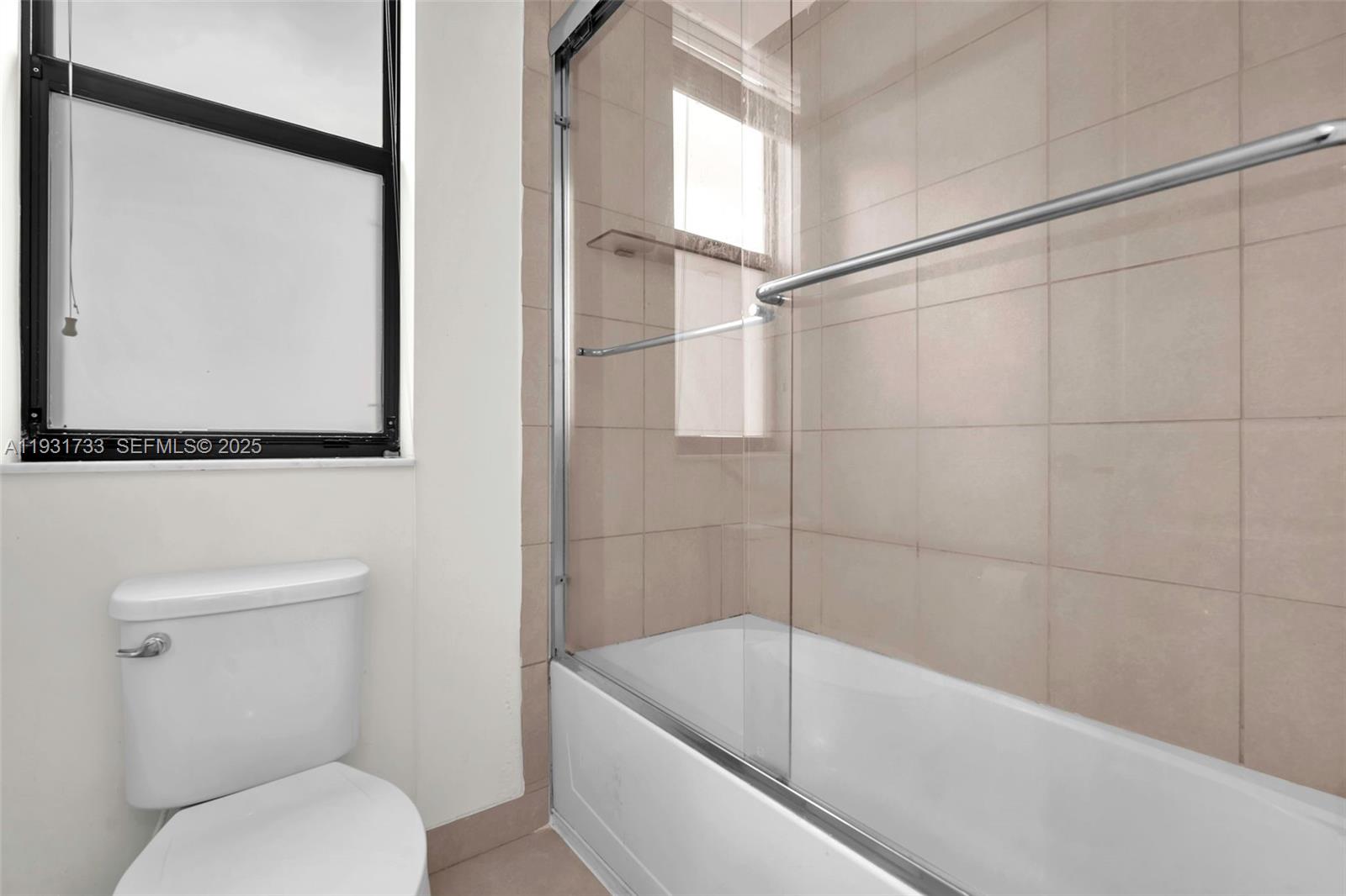 9712 West 34th Lane Hialeah, FL 33018 - Photo 15 of 30