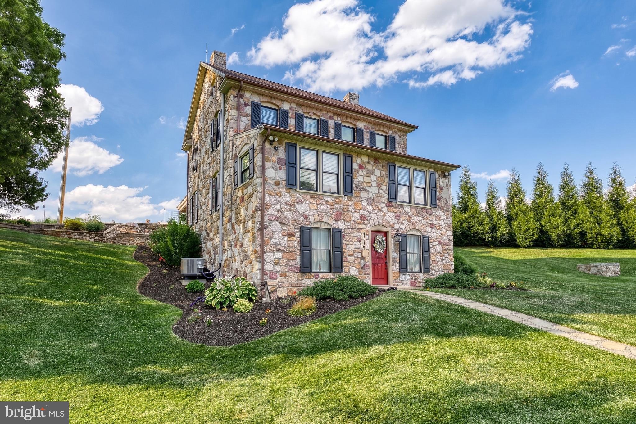 2415 Clearview Lane Spring Grove, PA 17362 - Photo 3 of 149