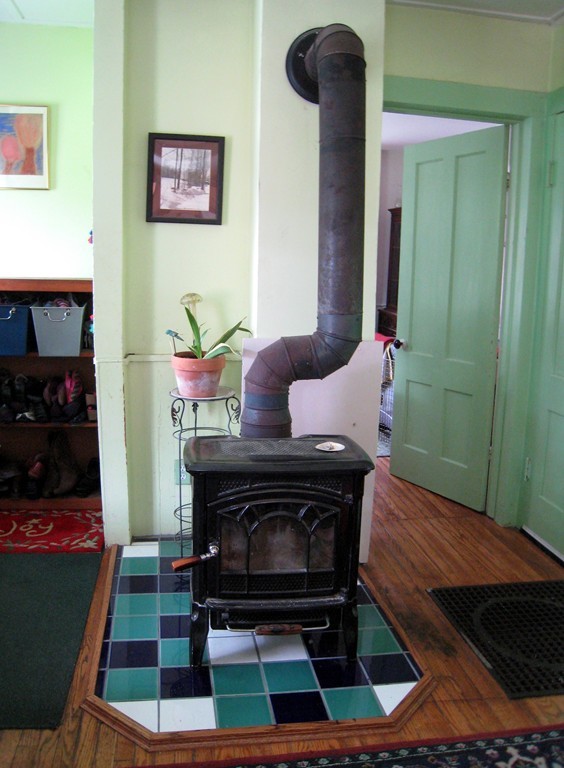 625 Spring Street Northampton, MA 01053 - Photo 7 of 30 Gallery Image 7