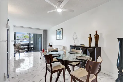 $229,900 | 455 Paradise Isle Boulevard, Unit 104, Hallandale Beach, FL 33009