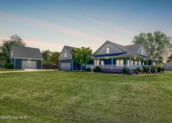 $695,000 | 106 Sound Shore Drive, Currituck, NC 27929