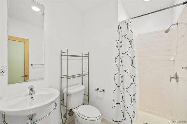 $3,095 | 2400 Champa Street, Unit 4, Denver, CO 80205