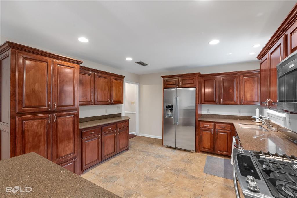 10814 Ferry Lake Road Oil City, LA 71061 - Photo 20 of 39