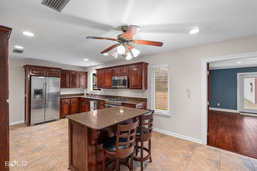 10814 Ferry Lake Road Oil City, LA 71061 - Photo 22 of 39