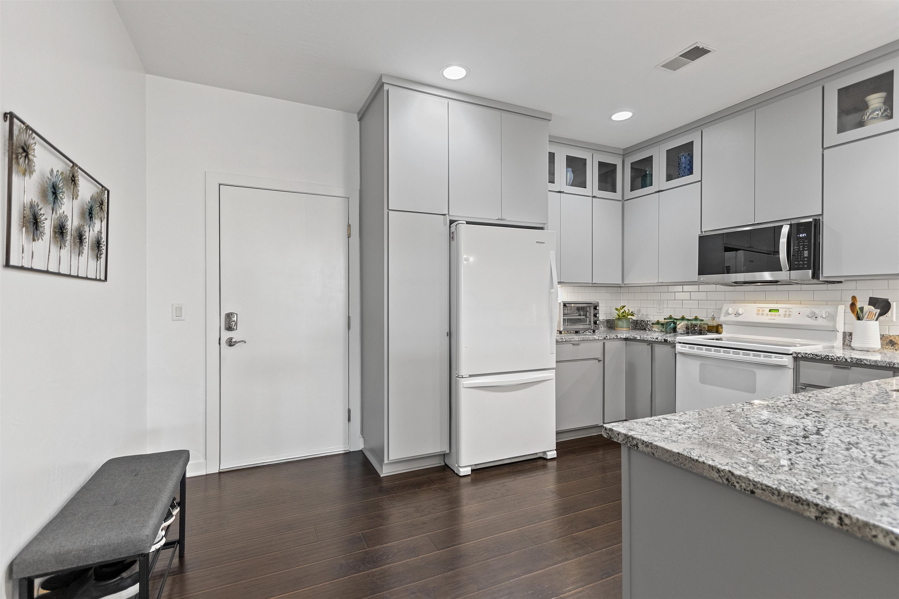 555 Main Avenue, Unit 104 De Pere, WI 54115 - Photo 17 of 69