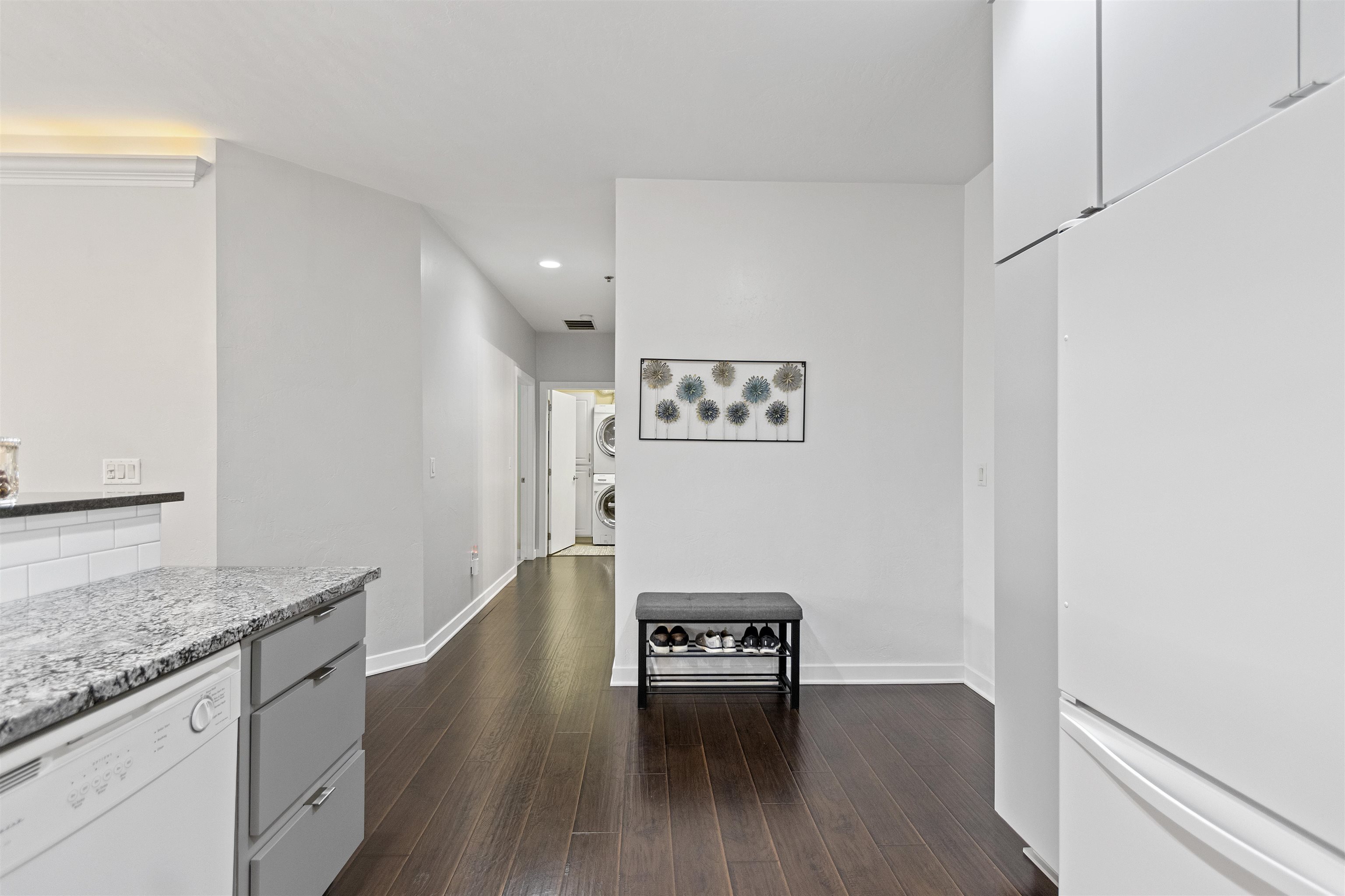 555 Main Avenue, Unit 104 De Pere, WI 54115 - Photo 18 of 69