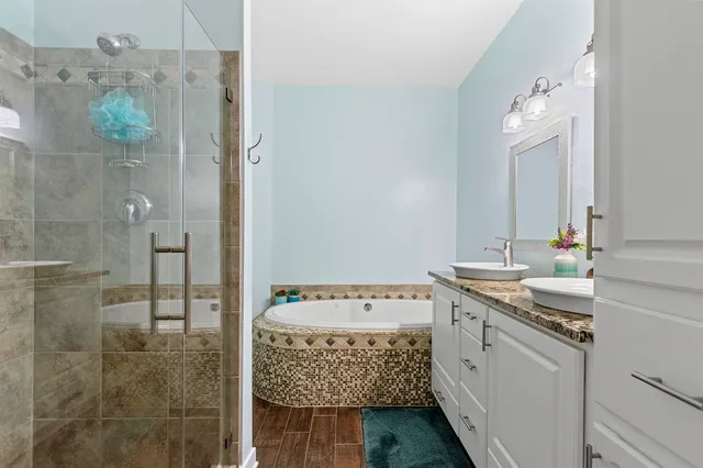 $319,900 | 555 Main Avenue, Unit 104, De Pere, WI 54115