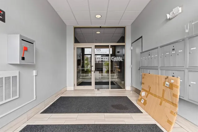 $319,900 | 555 Main Avenue, Unit 104, De Pere, WI 54115