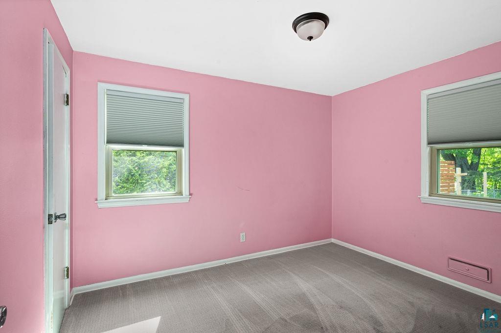 4920 Colorado Street Duluth, MN 55804 - Photo 14 of 51