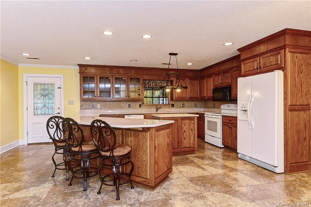2925 Potter Road Waxhaw, NC 28173 - Photo 7 of 24 Gallery Image 7