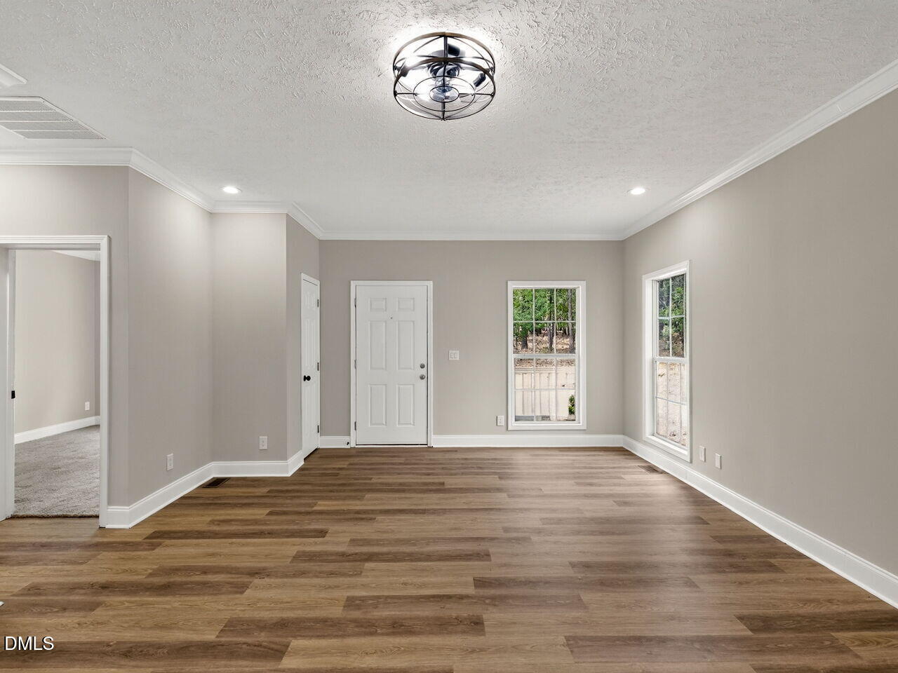 1030 Stubby Oaks Road Aberdeen, NC 28315 - Photo 6 of 43 007-1280x960-family-room