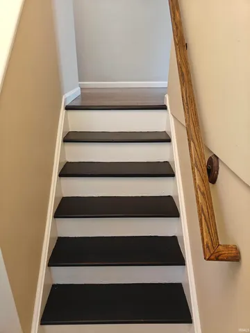 $329,900 | 6401 East Oak Street, Evansville, IN 47715