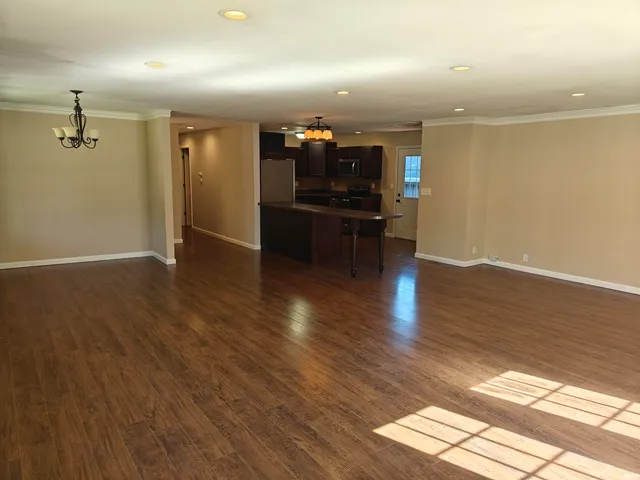 $329,900 | 6401 East Oak Street, Evansville, IN 47715