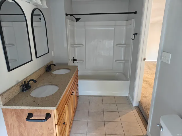 $329,900 | 6401 East Oak Street, Evansville, IN 47715