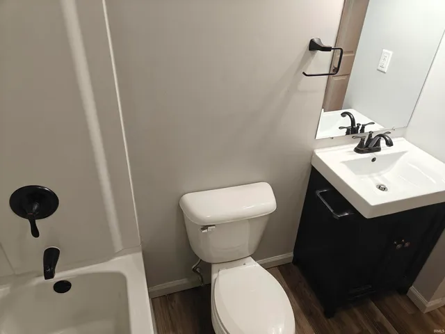 $329,900 | 6401 East Oak Street, Evansville, IN 47715