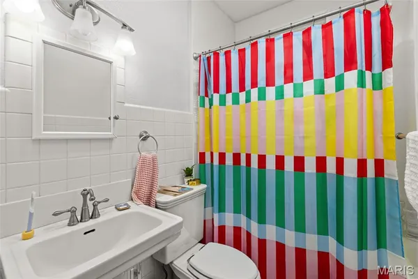 $260,000 | 5252 Botanical Avenue, St. Louis, MO 63110
