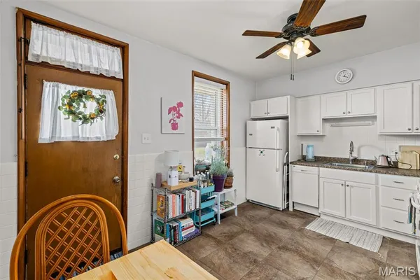 $260,000 | 5252 Botanical Avenue, St. Louis, MO 63110