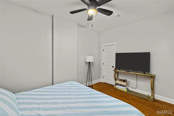 $260,000 | 5252 Botanical Avenue, St. Louis, MO 63110