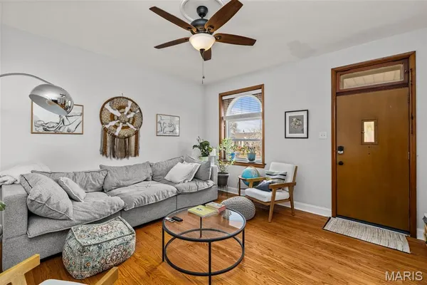 $260,000 | 5252 Botanical Avenue, St. Louis, MO 63110