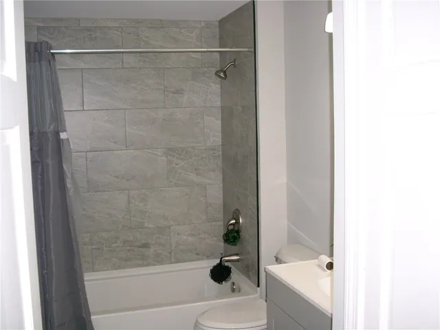 $465,000 | 68 Alfred Street, Warwick, RI 02889