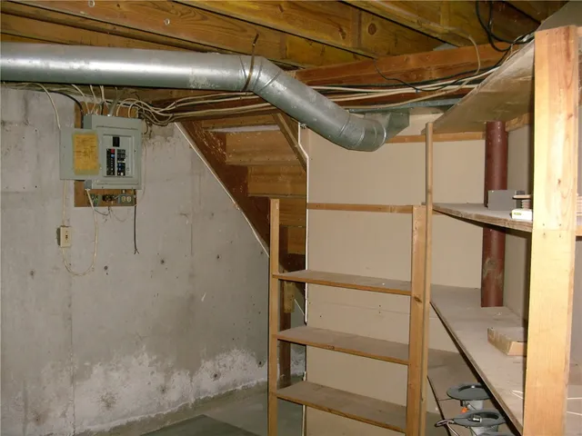 $465,000 | 68 Alfred Street, Warwick, RI 02889