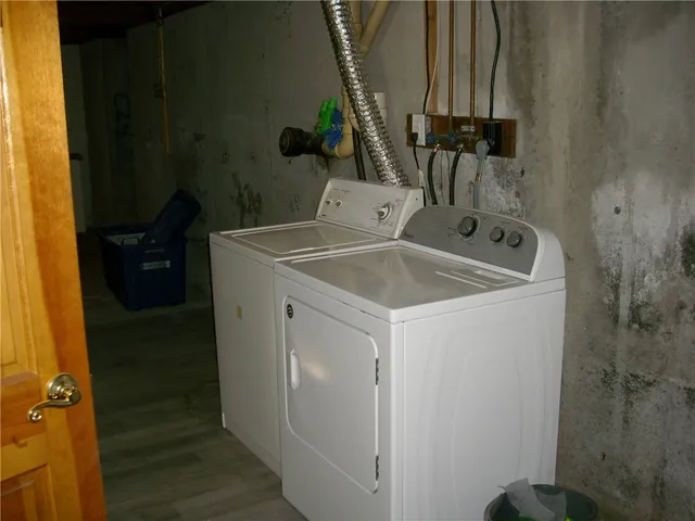 $465,000 | 68 Alfred Street, Warwick, RI 02889